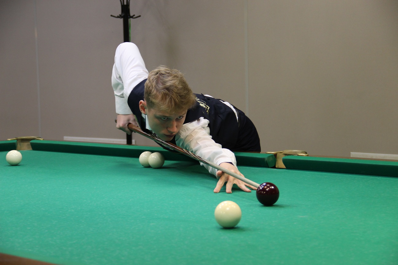 Спорт в 11 лет. Евгений Ткачев бильярд. Кубок победителя первенства РТ среди судов по бильярдному спорту. Бильярдный спорт выиграл Николай гулькин.